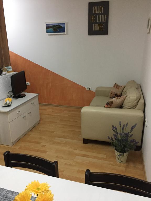 Apartment Retro III Κόπερ Εξωτερικό φωτογραφία